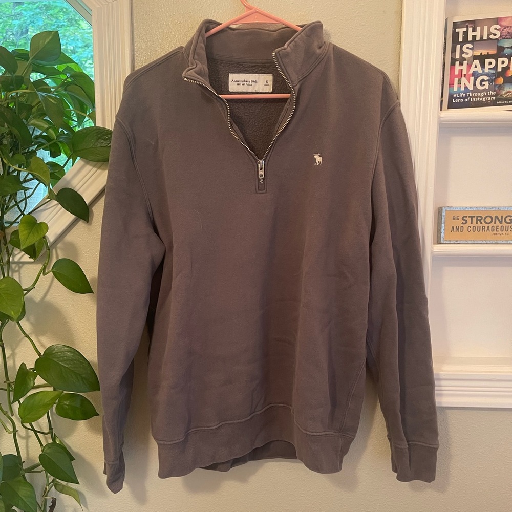 Abercrombie and fitch pull over